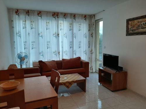 Azuro Aparthotel Sunny Beach