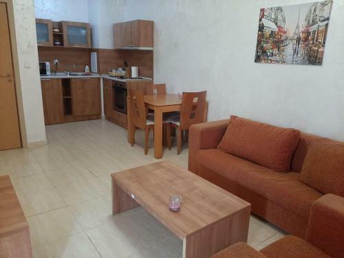 Azuro Aparthotel Sunny Beach