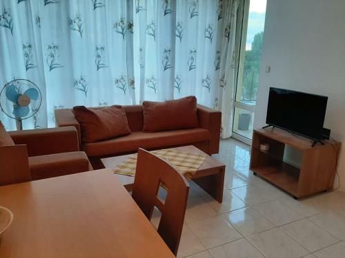 Azuro Aparthotel Sunny Beach
