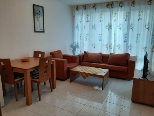 Azuro Aparthotel Sunny Beach