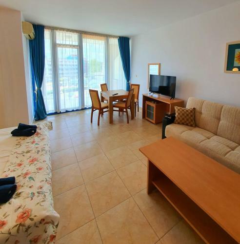 Trakia Plaza Apartments - Bulgaria Okiem Tubylca
