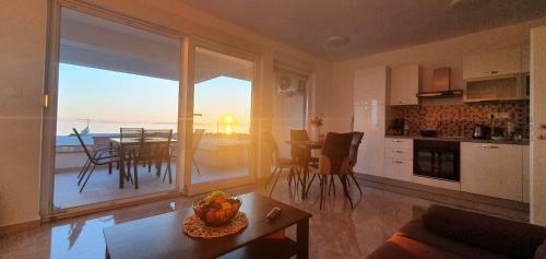 Apartamento New! Mermaid Luxury Apt With Pool And Sea View