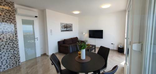 Apartamento New! Mermaid Luxury Apt With Pool And Sea View