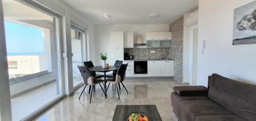 Apartamento New! Mermaid Luxury Apt With Pool And Sea View