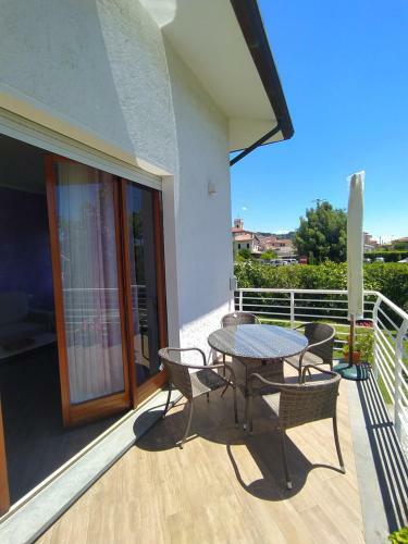 B&B Villa La Bouganville