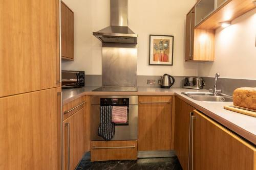 Cleyro Serviced Apartments - City Centre