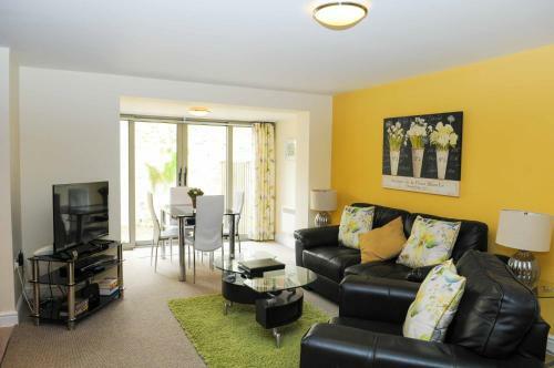 Alderman Apartments Cotham Lawn
