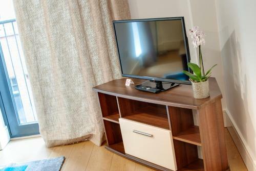 Base Serviced Apartments - Cumberland Apartments