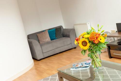 Base Serviced Apartments - The Docks