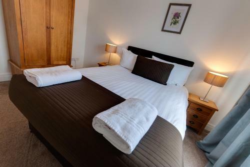 Base Serviced Apartments - The Docks