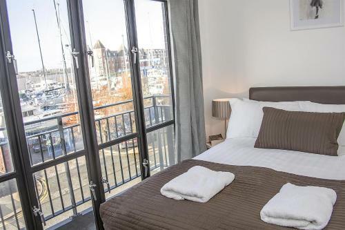Base Serviced Apartments - The Docks