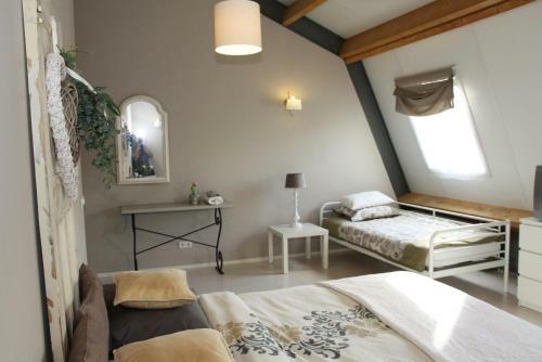 Bed & Breakfast De Hoeksesluis