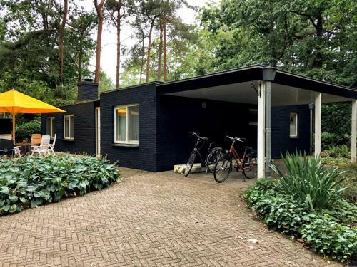 Bungalow Met Uitzicht Op Eigen Bos