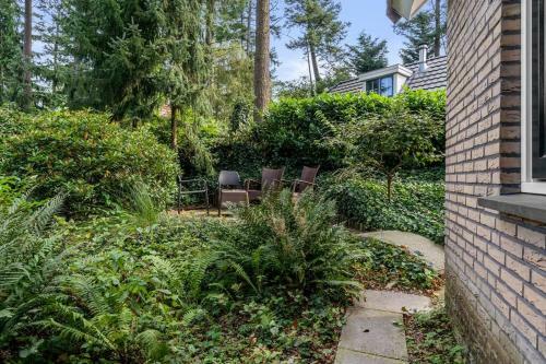 Luxe Vakantiehuis In Het Bos Met Jacuzzi En Sauna
