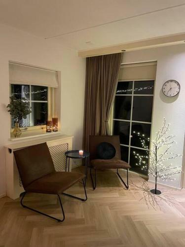 Luxe Vakantiehuis In Het Bos Met Jacuzzi En Sauna