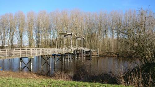 Roer, Huisje Aan De Maas