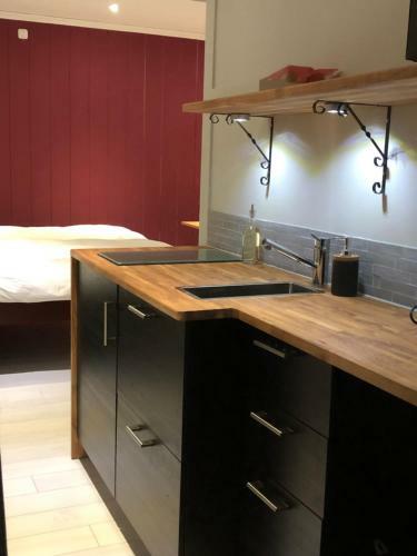 Hostal Waterland Suite