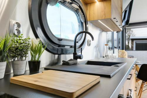 Houseboat Met Tuin