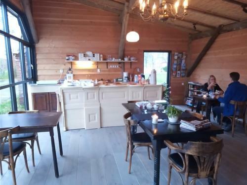 Bed & Breakfast Lidewei-pipowagen