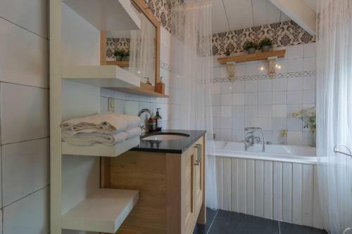 Posada Herberg De Lingehoeve