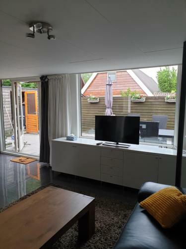 Lovely Bungalow 8p Close To Beach And Amsterdam