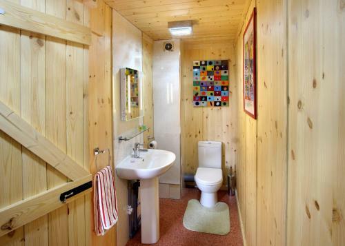Hostal Discovery Accommodation