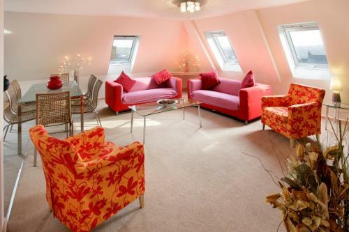 Hostal Discovery Accommodation