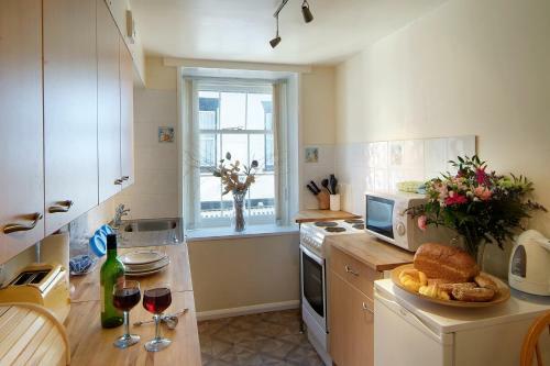 Hostal Discovery Accommodation