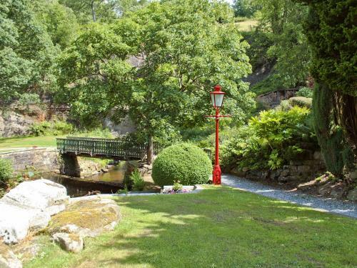 Riverside Cottage