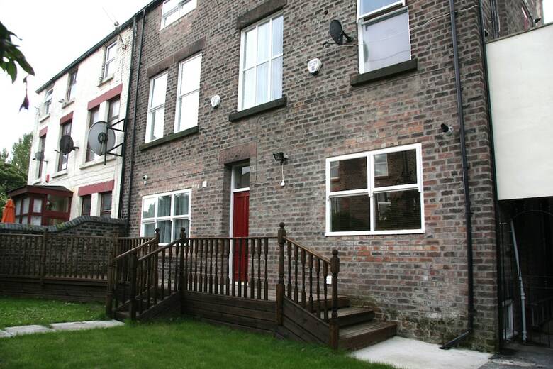 Hostal Sheil Suites