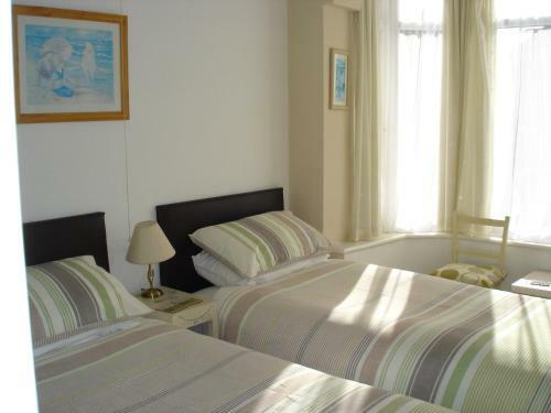 Hostal Sandra's Guest House