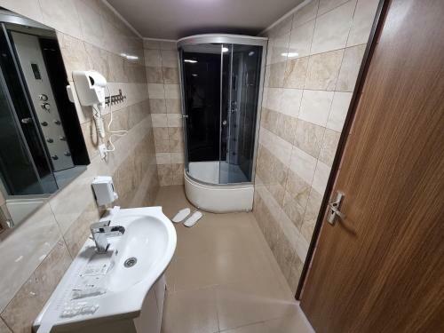 Hostal Home For You