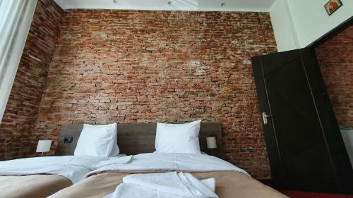 Hostal Pensiunea Sada