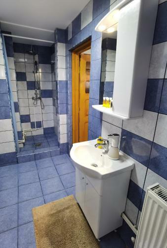 Hostal Dmc House