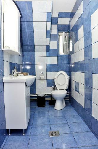Hostal Dmc House
