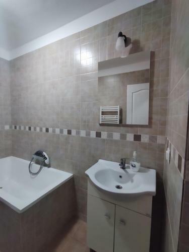 Di Luca 1 Bed Apartment