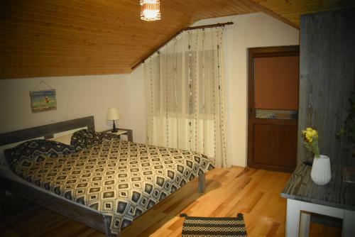 Hostal Casa Smeilor Horezu