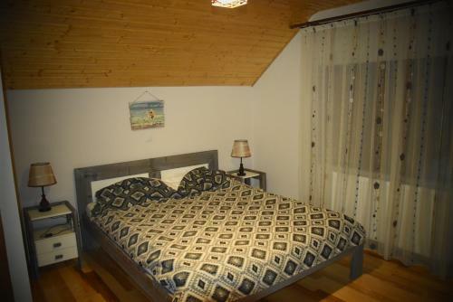 Hostal Casa Smeilor Horezu
