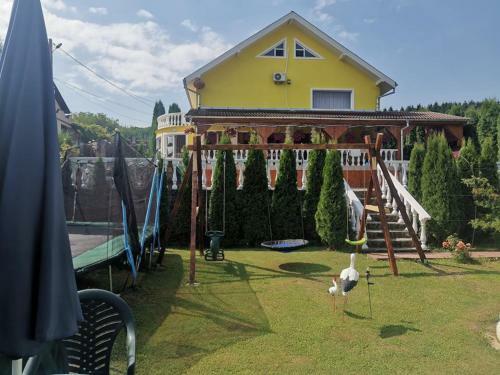 Hostal Stars Livezeni