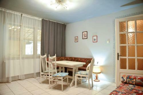 Hostal Pensiunea Vila Silva II