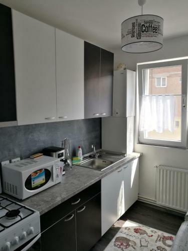 White Black Apartment