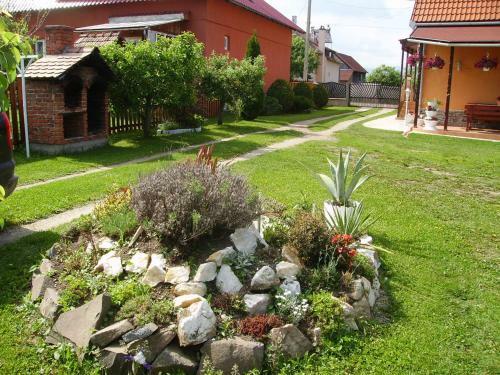 Hostal Gabriella Vend�gh�z