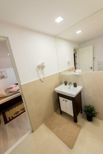 Hostal Pensiunea Surya