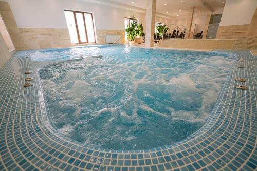 Hotel River