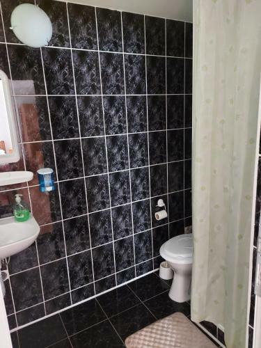 Hostal Vila Fra?ii Jderi