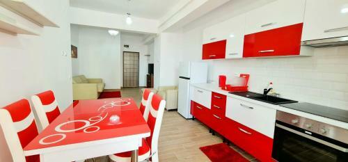 Apartamento Red Accommodation Near Palas Mall