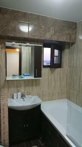 Apartamento Carla's Studio Central Palas