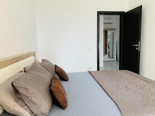 Palas Mall Apartment By Xclusive
