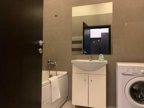 Palas Mall Apartment By Xclusive