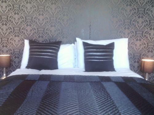 Mowbray Apartments